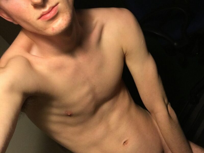 Cute twink with a sexy dick